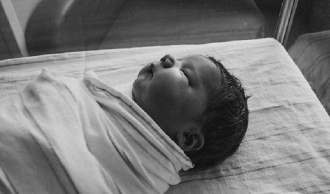 Newborns with Curly Hair