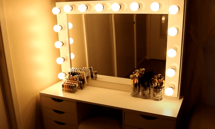 Vanity mirror